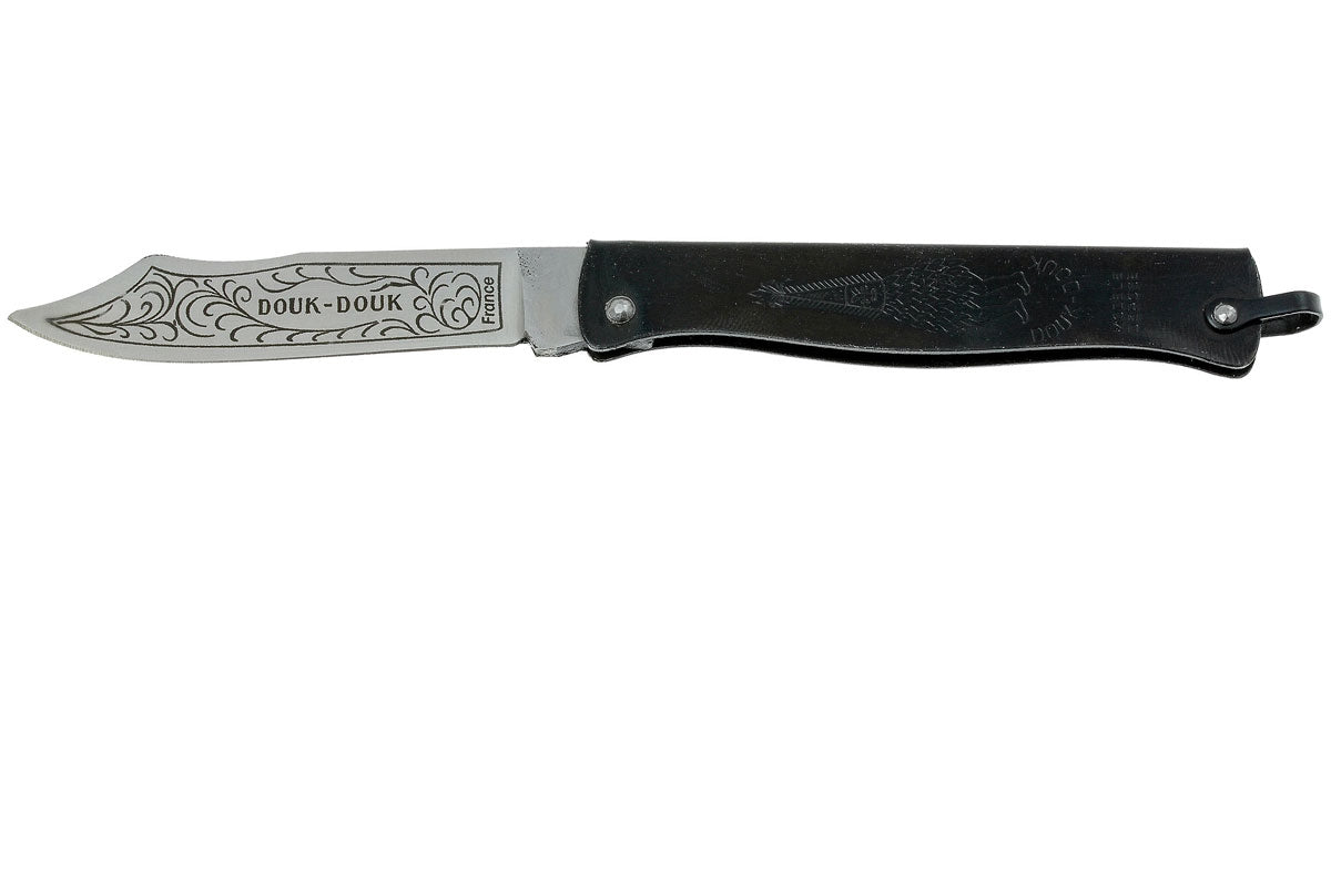 Couteaux Douk-Douk. Modèles uniques entièrement faits à la main.