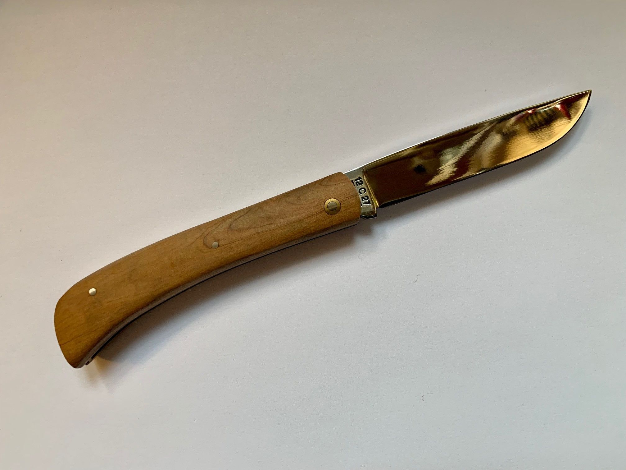 Le Mineur Couteau de poche par Thiers-Issard, manche genevrier, lame inox 10cms.